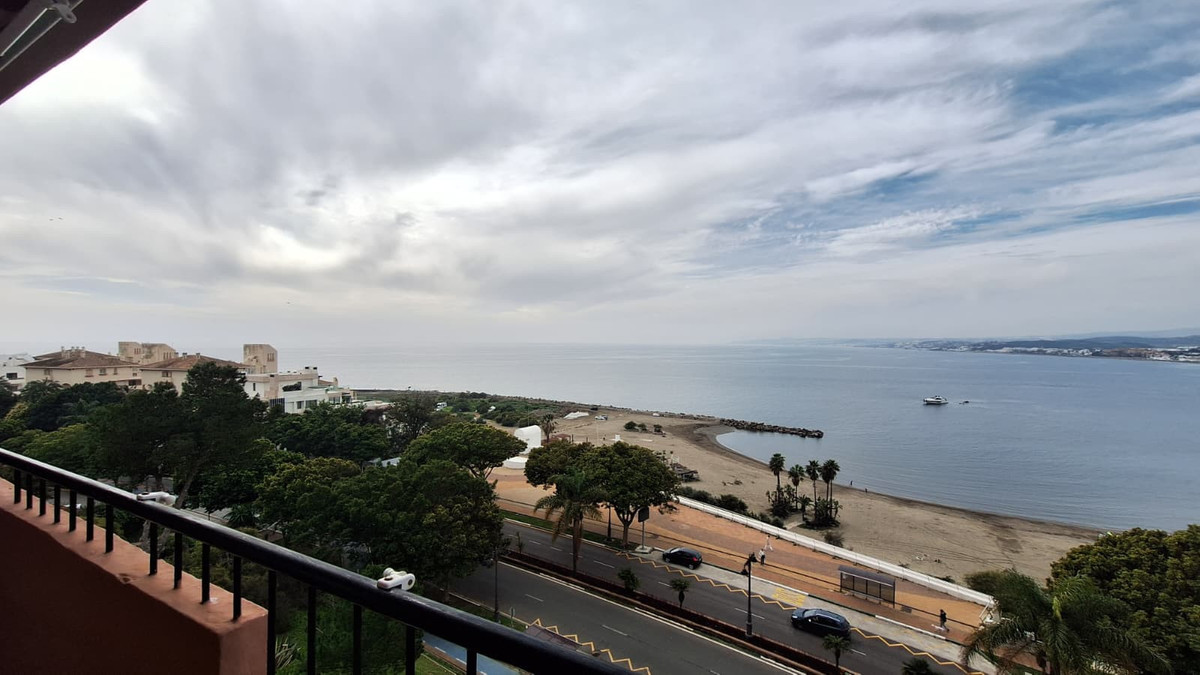 Huis te koop in Estepona | 3 slaapkamers H5322181