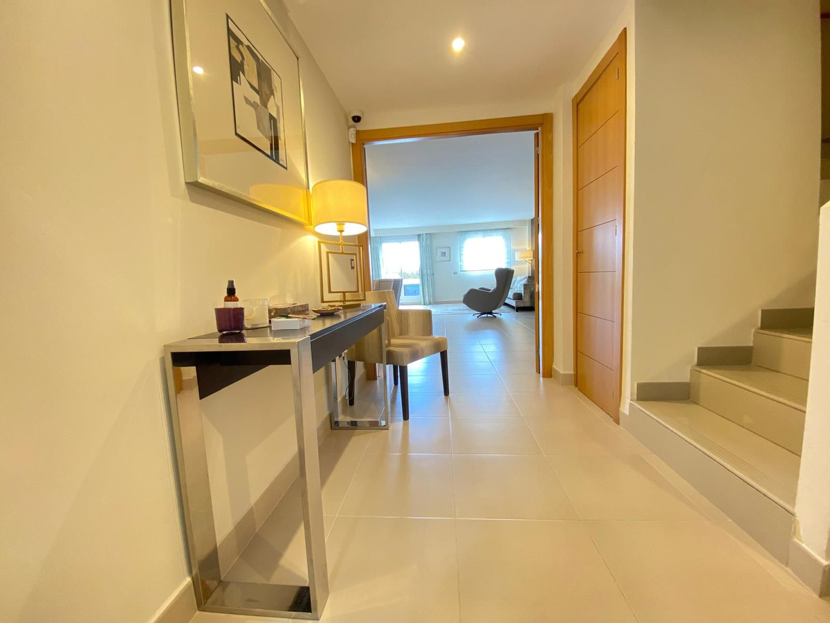 Huis te koop in Estepona | 3 slaapkamers H5322658