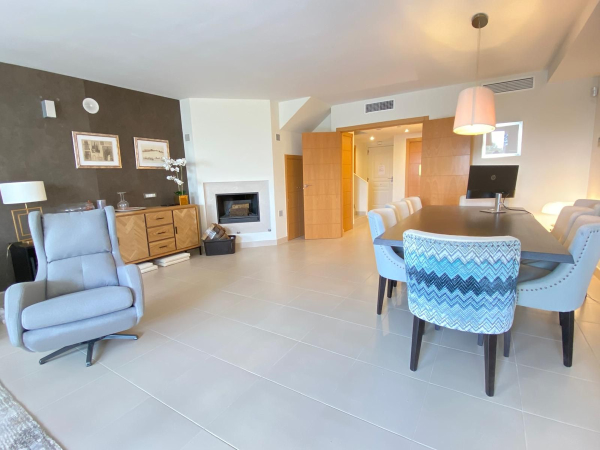 Huis te koop in Estepona | 3 slaapkamers H5322658