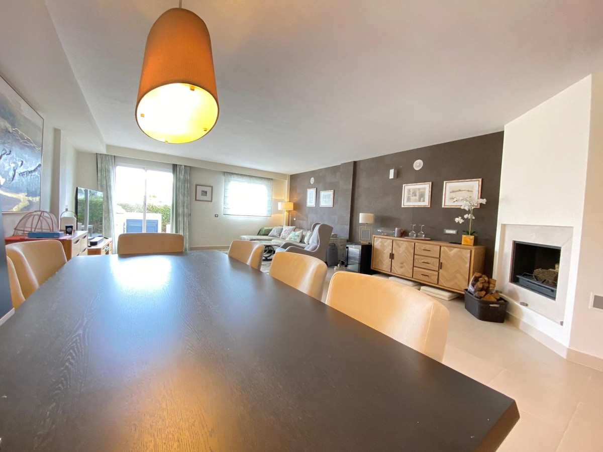 Huis te koop in Estepona | 3 slaapkamers H5322658