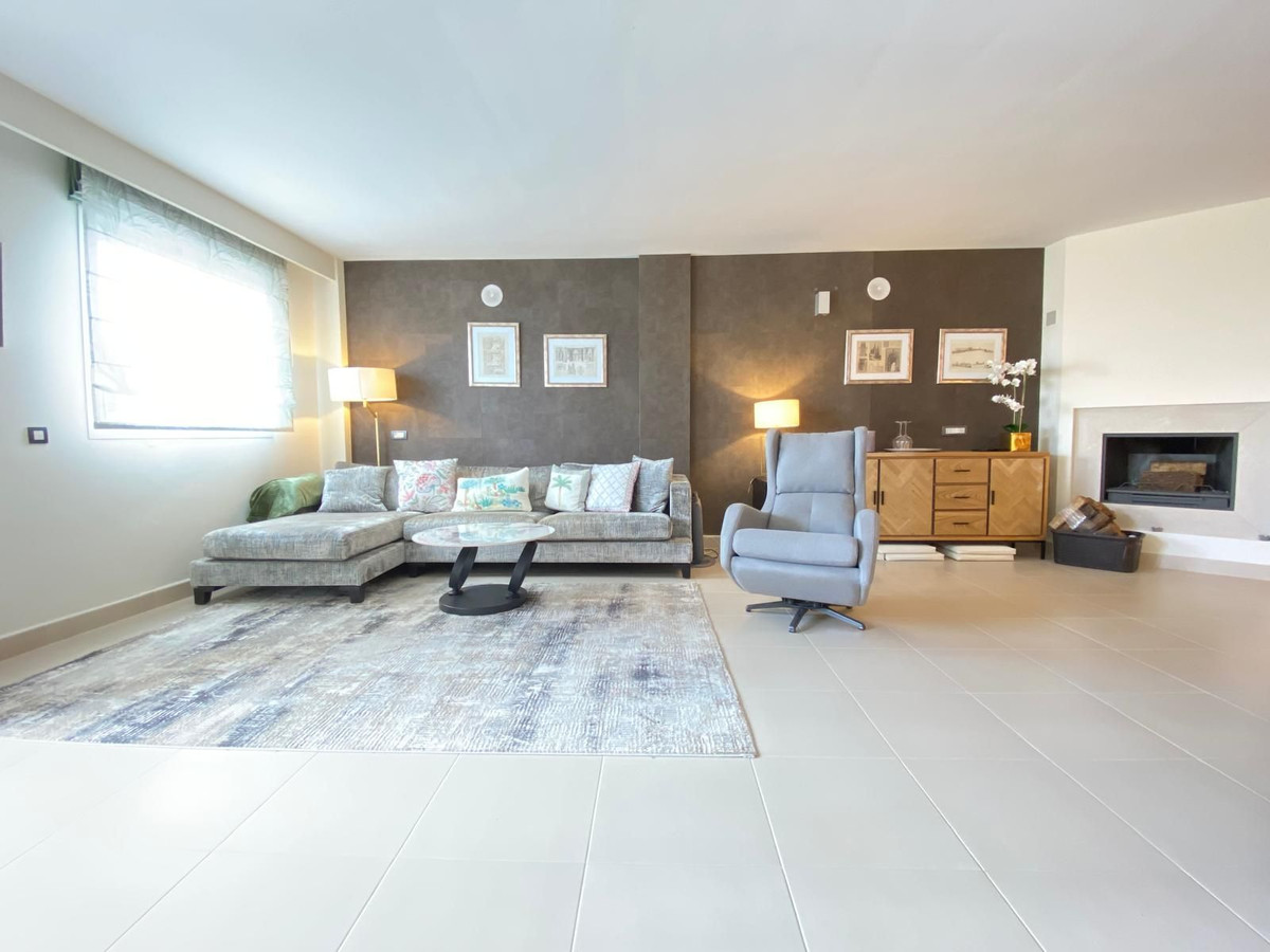 Huis te koop in Estepona | 3 slaapkamers H5322658