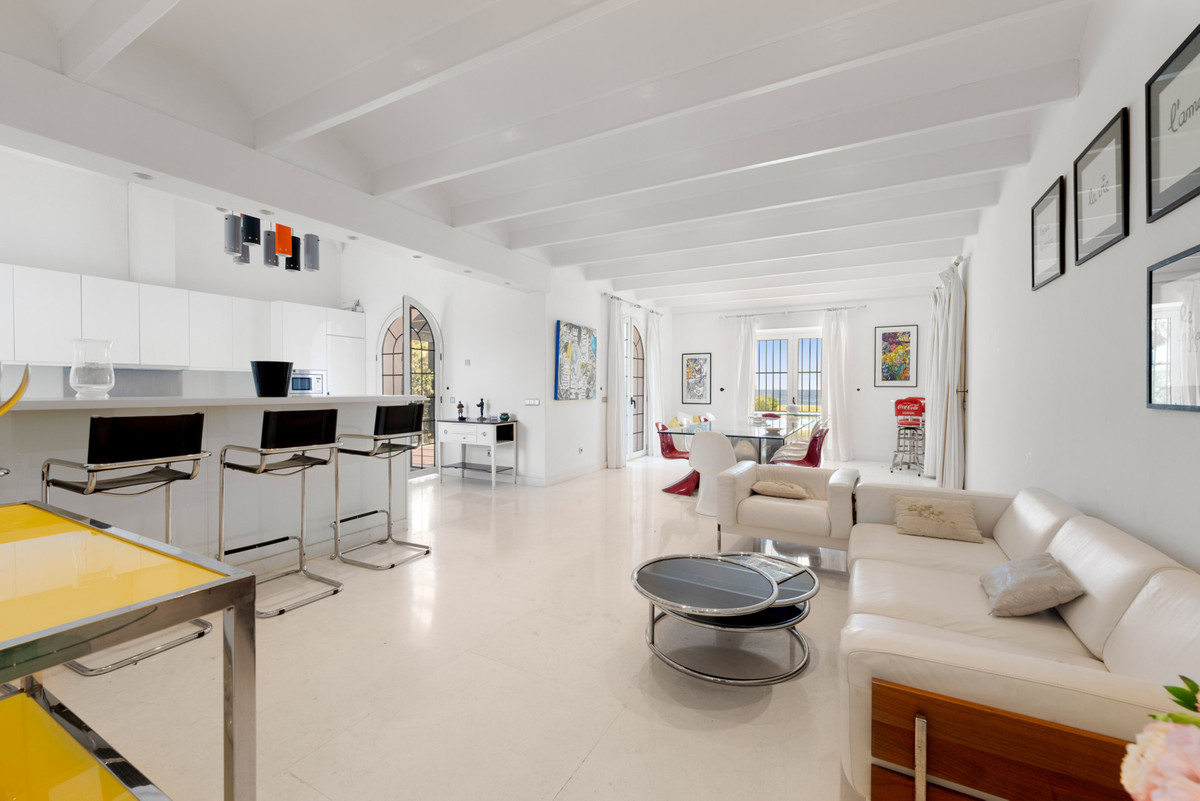 Huis te koop in Estepona | 9 slaapkamers H5322793