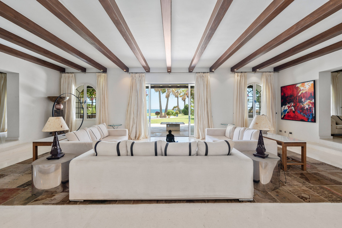 Huis te koop in Estepona | 9 slaapkamers H5322793