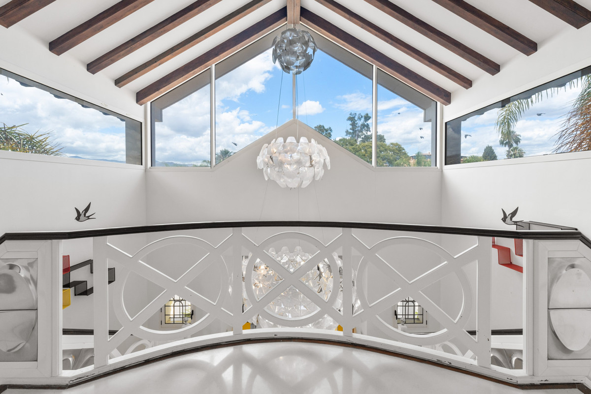 Huis te koop in Estepona | 9 slaapkamers H5322793