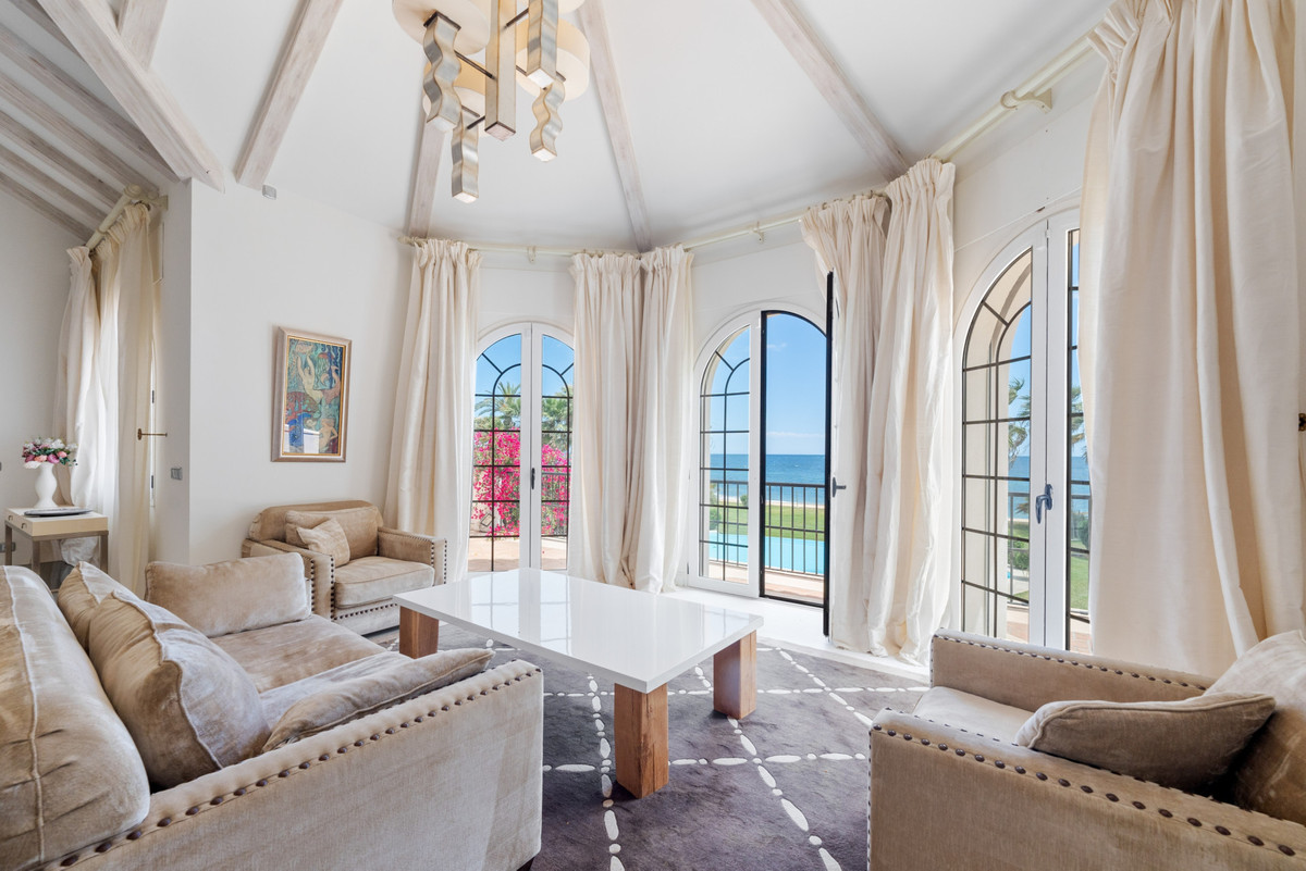 Huis te koop in Estepona | 9 slaapkamers H5322793