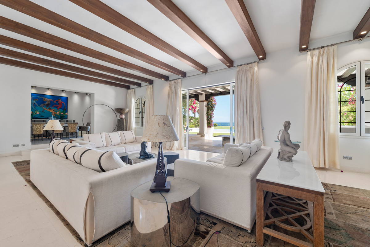 Huis te koop in Estepona | 9 slaapkamers H5322793