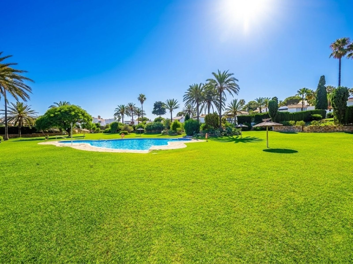 Huis te koop in Estepona | 3 slaapkamers H5324365