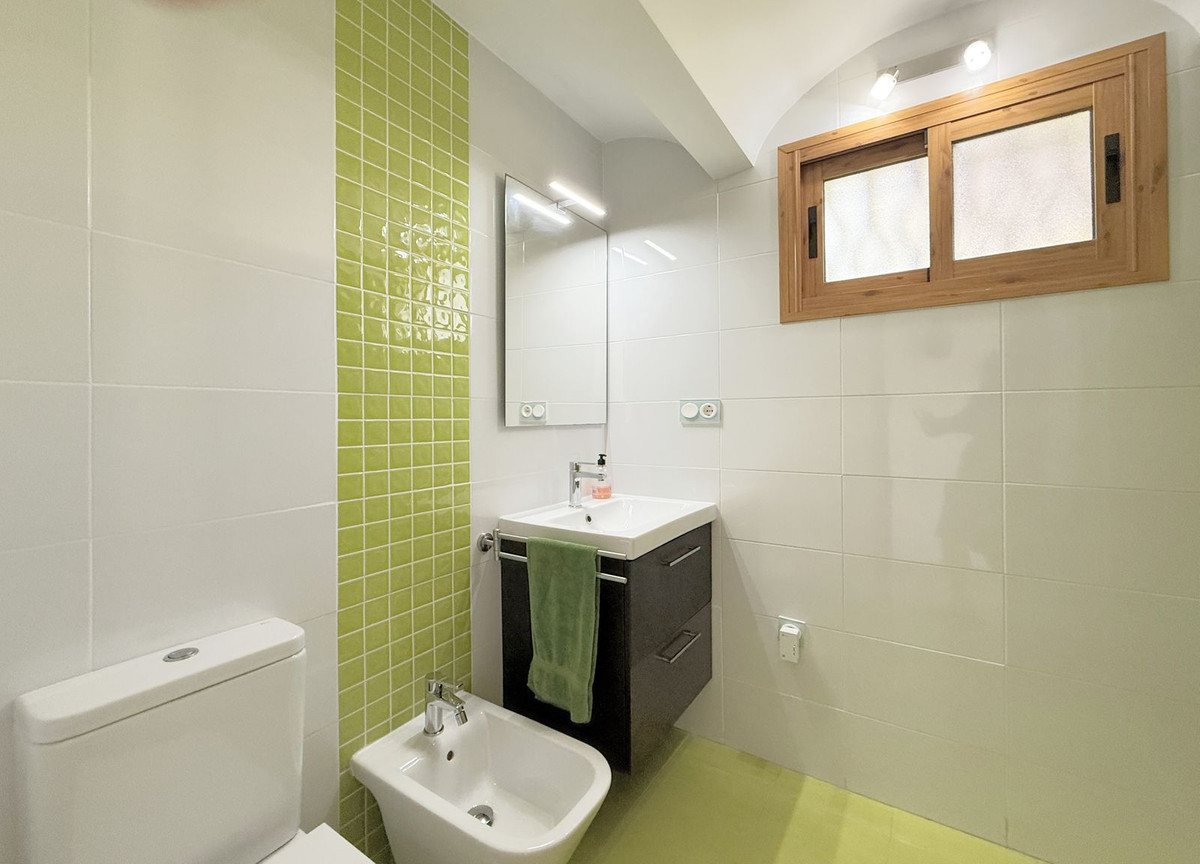 Huis te koop in Estepona | 3 slaapkamers H5324365