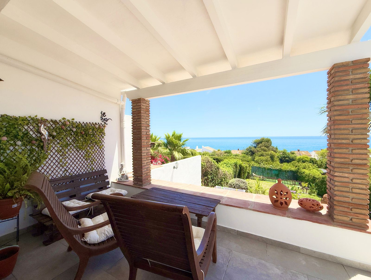 Huis te koop in Estepona | 3 slaapkamers H5324365