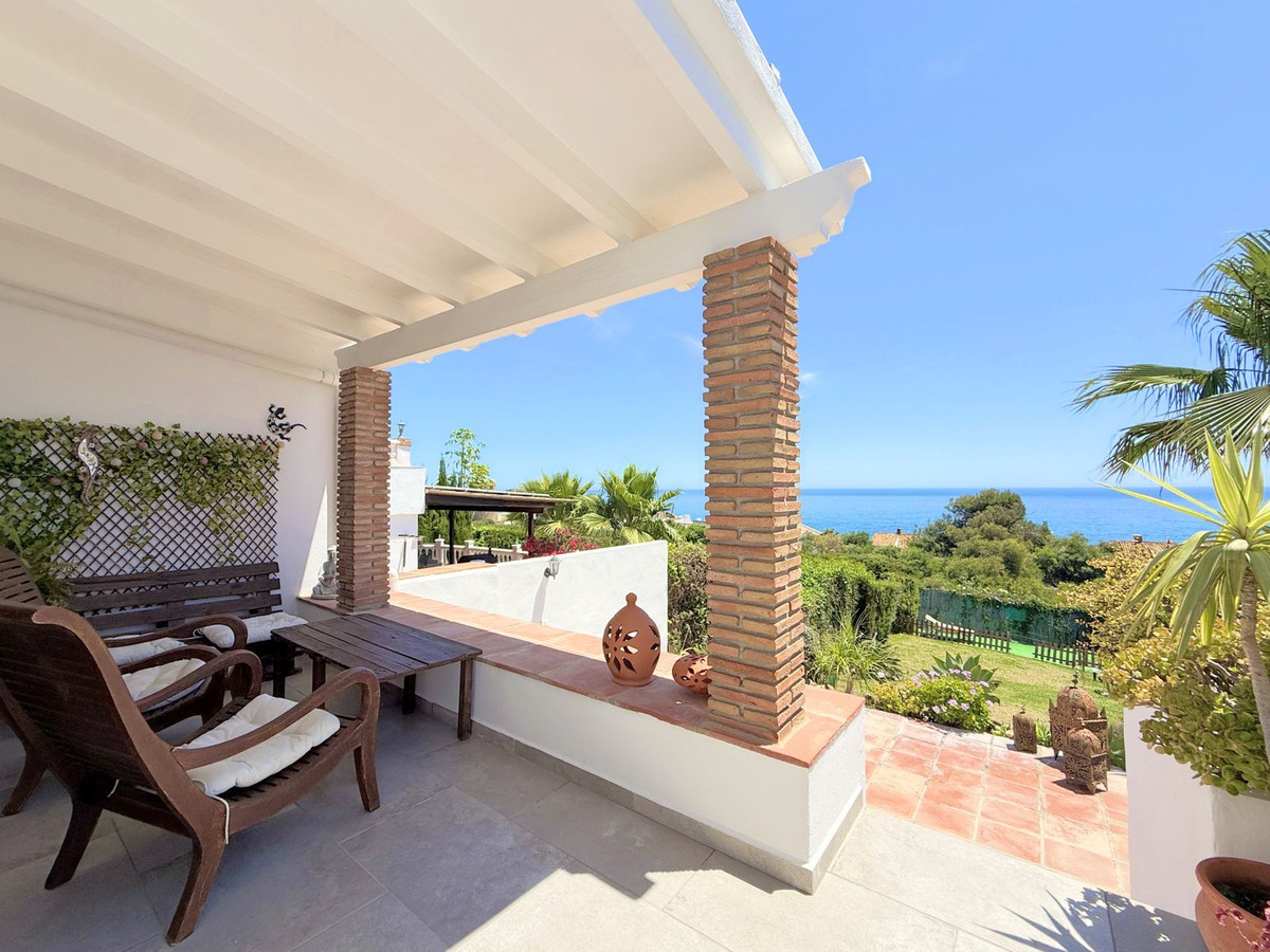 Huis te koop in Estepona | 3 slaapkamers H5324365