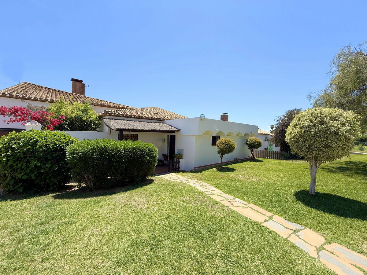 Huis te koop in Estepona | 3 slaapkamers H5324365