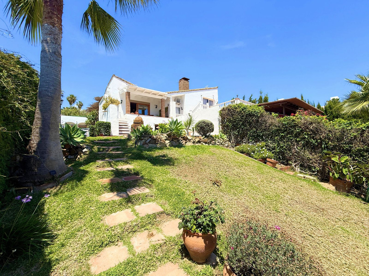 Huis te koop in Estepona | 3 slaapkamers H5324365