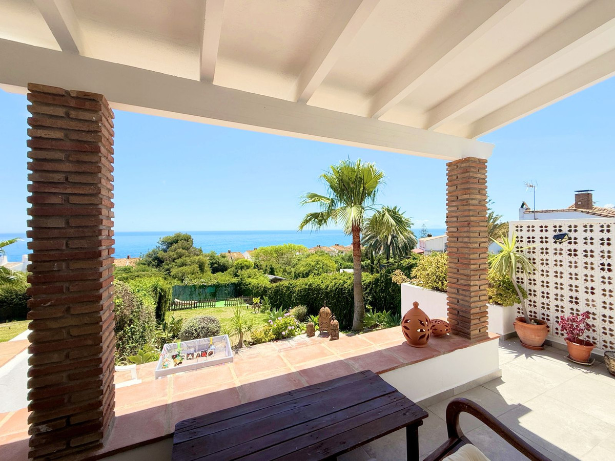 Huis te koop in Estepona | 3 slaapkamers H5324365