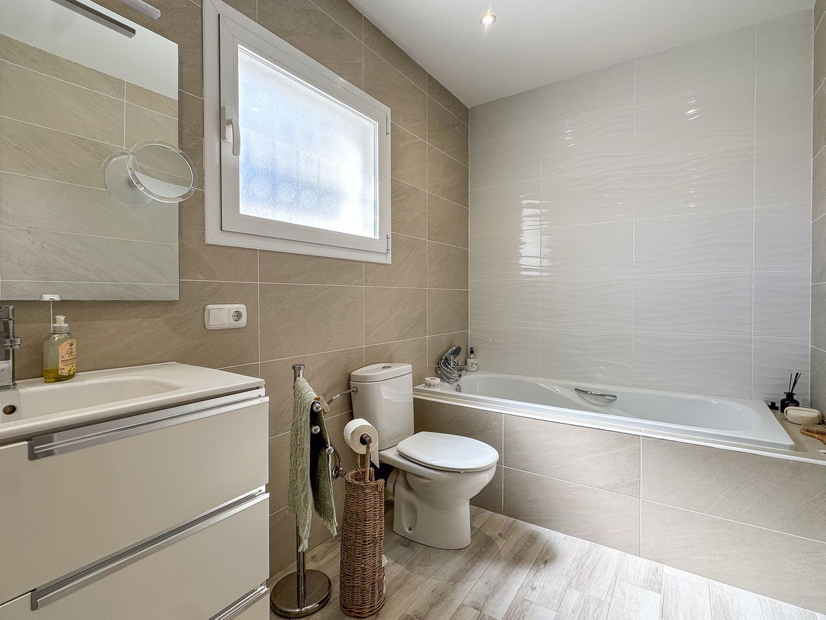 Huis te koop in Estepona | 4 slaapkamers H5327560
