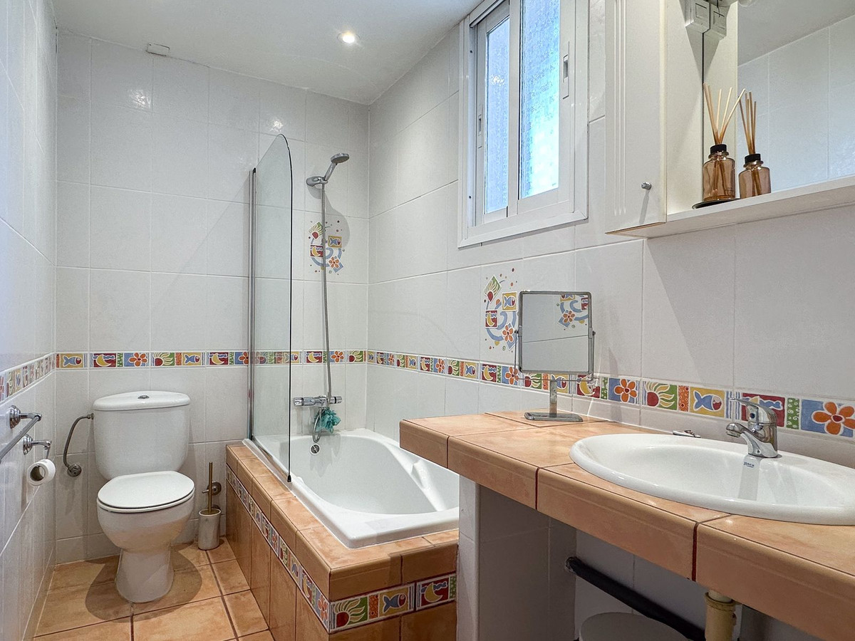 Huis te koop in Estepona | 4 slaapkamers H5327560