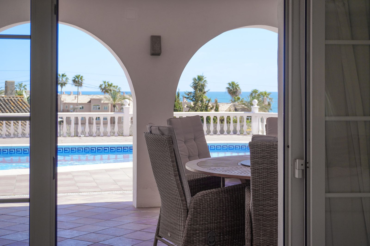 Huis te koop in Estepona | 4 slaapkamers H5327560