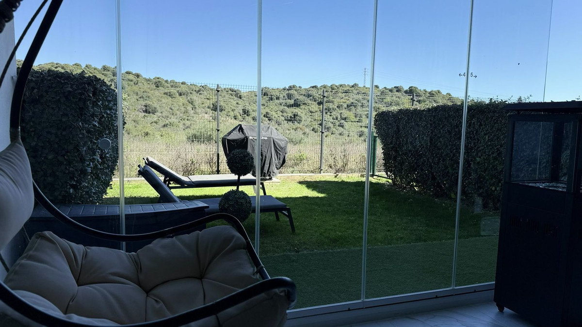 Appartement te koop in Estepona | 2 slaapkamers H5329735