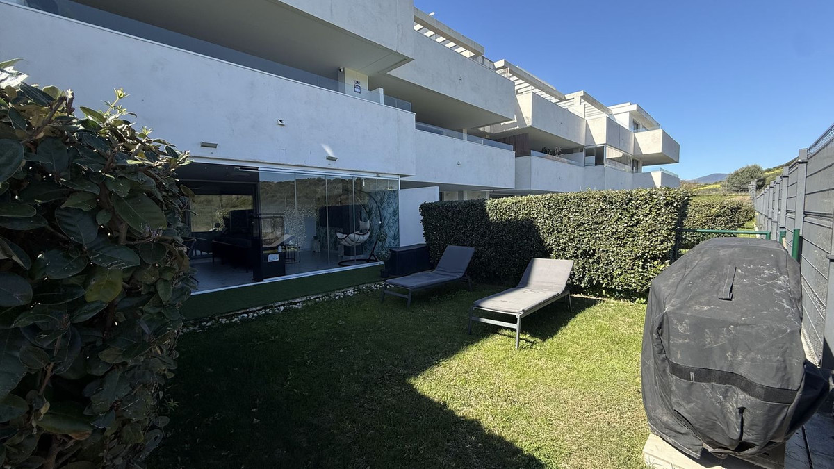 Appartement te koop in Estepona | 2 slaapkamers H5329735