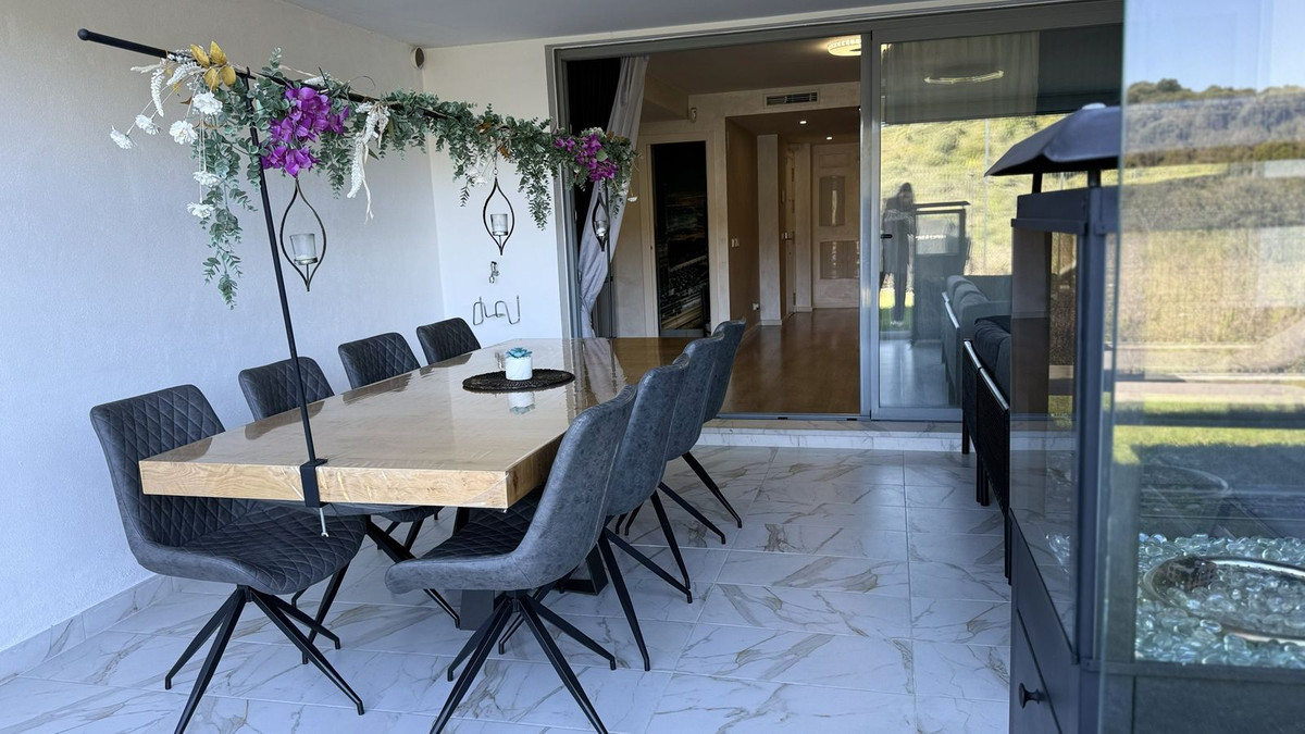 Appartement te koop in Estepona | 2 slaapkamers H5329735