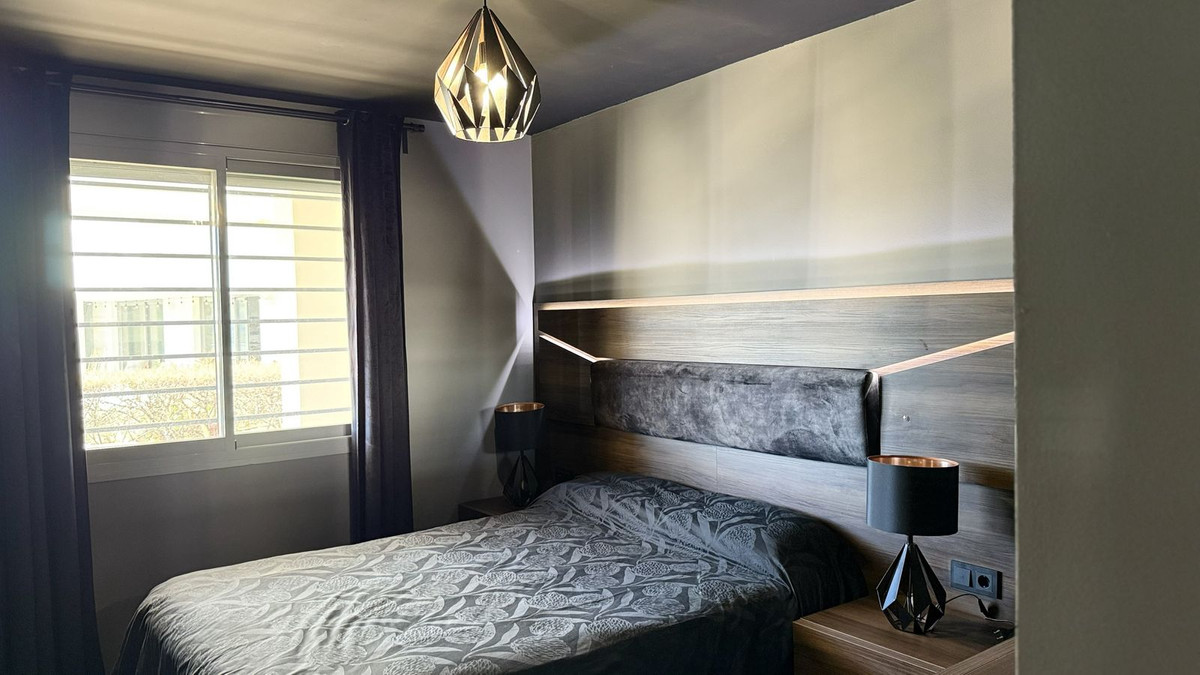 Appartement te koop in Estepona | 2 slaapkamers H5329735