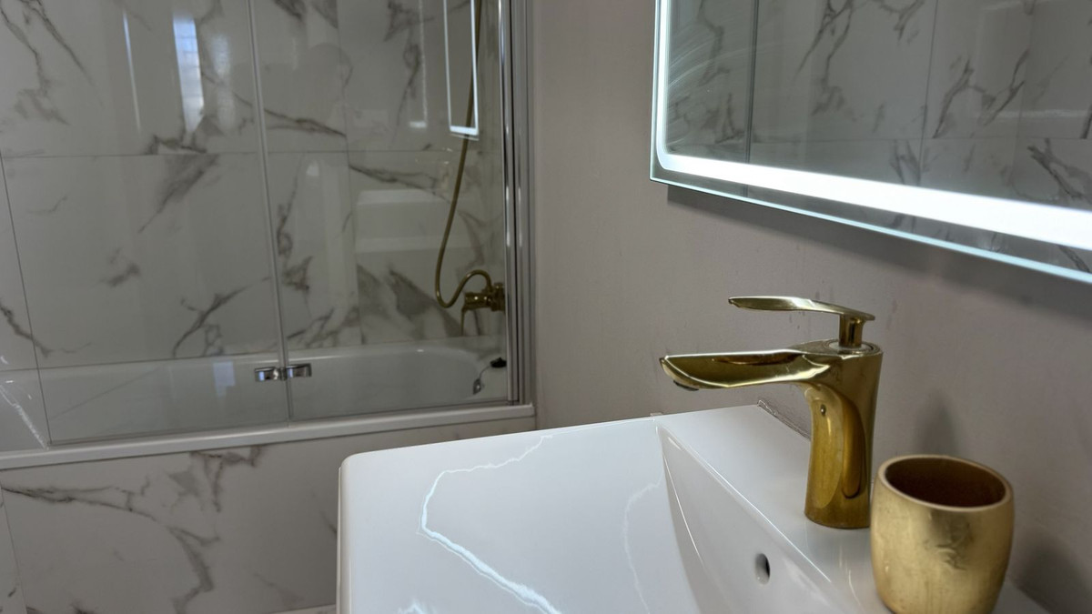 Appartement te koop in Estepona | 2 slaapkamers H5329735