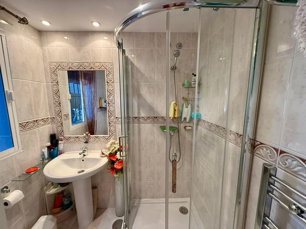 Huis te koop in Estepona | 3 slaapkamers H5335219