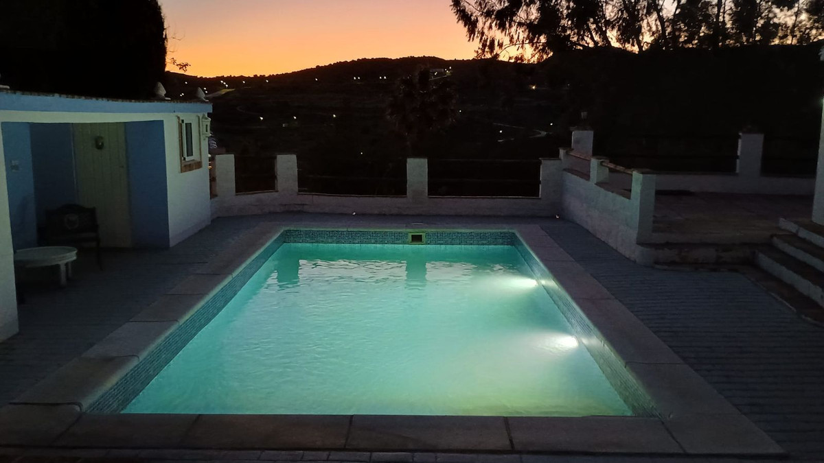 Huis te koop in Estepona | 3 slaapkamers H5335219