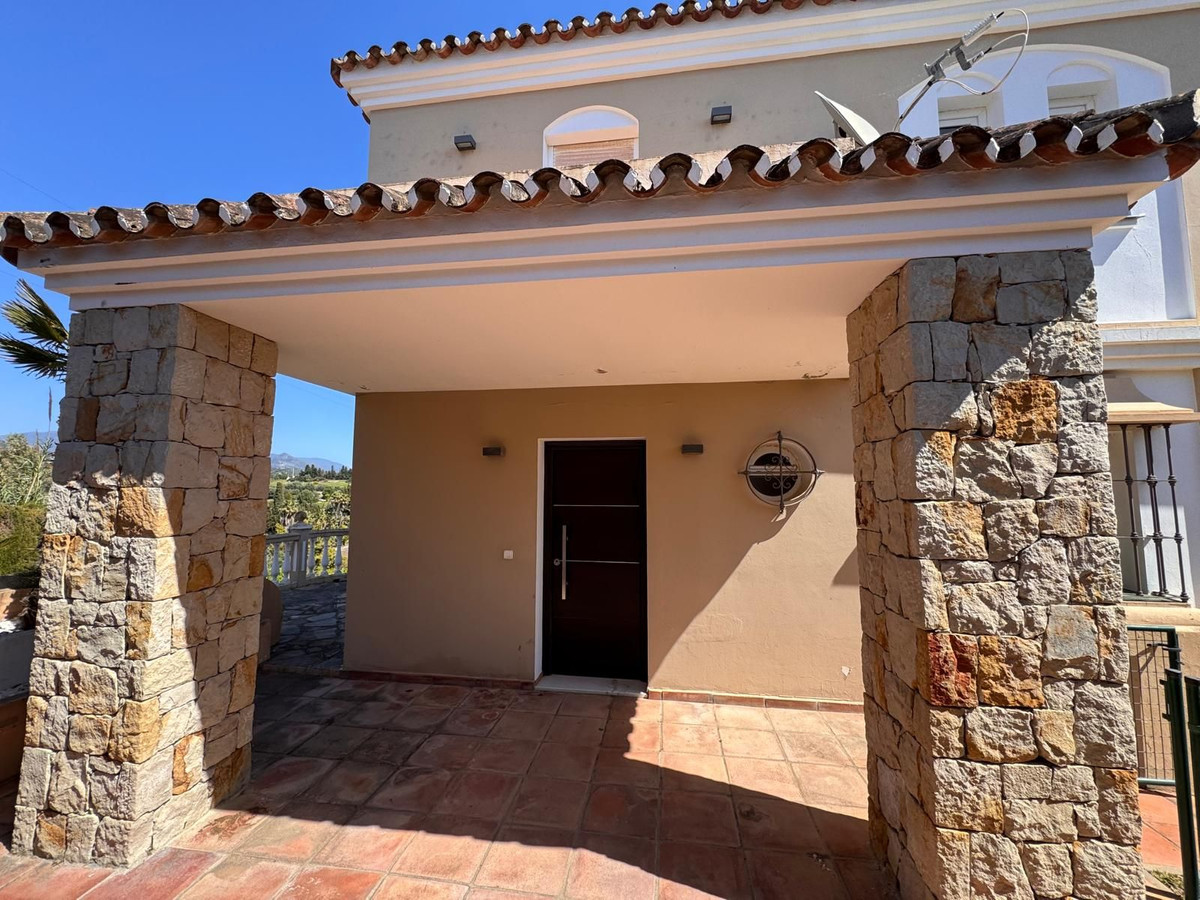 Huis te koop in Estepona | 4 slaapkamers H5336326