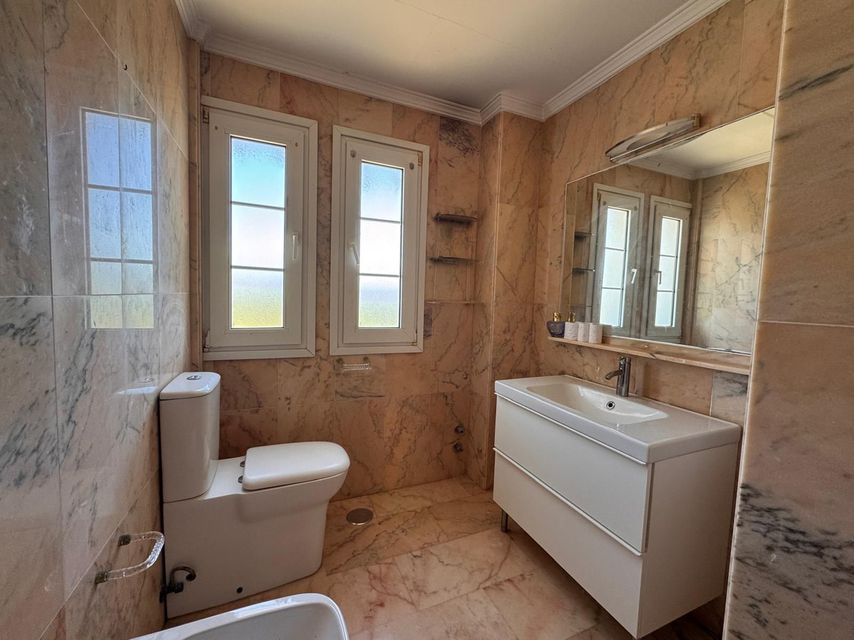 Huis te koop in Estepona | 4 slaapkamers H5336326