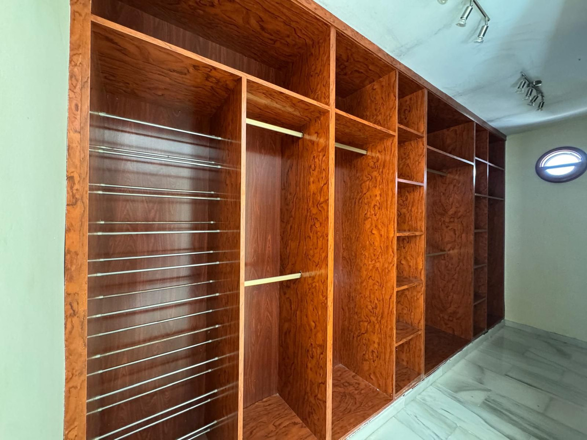 Huis te koop in Estepona | 4 slaapkamers H5336326