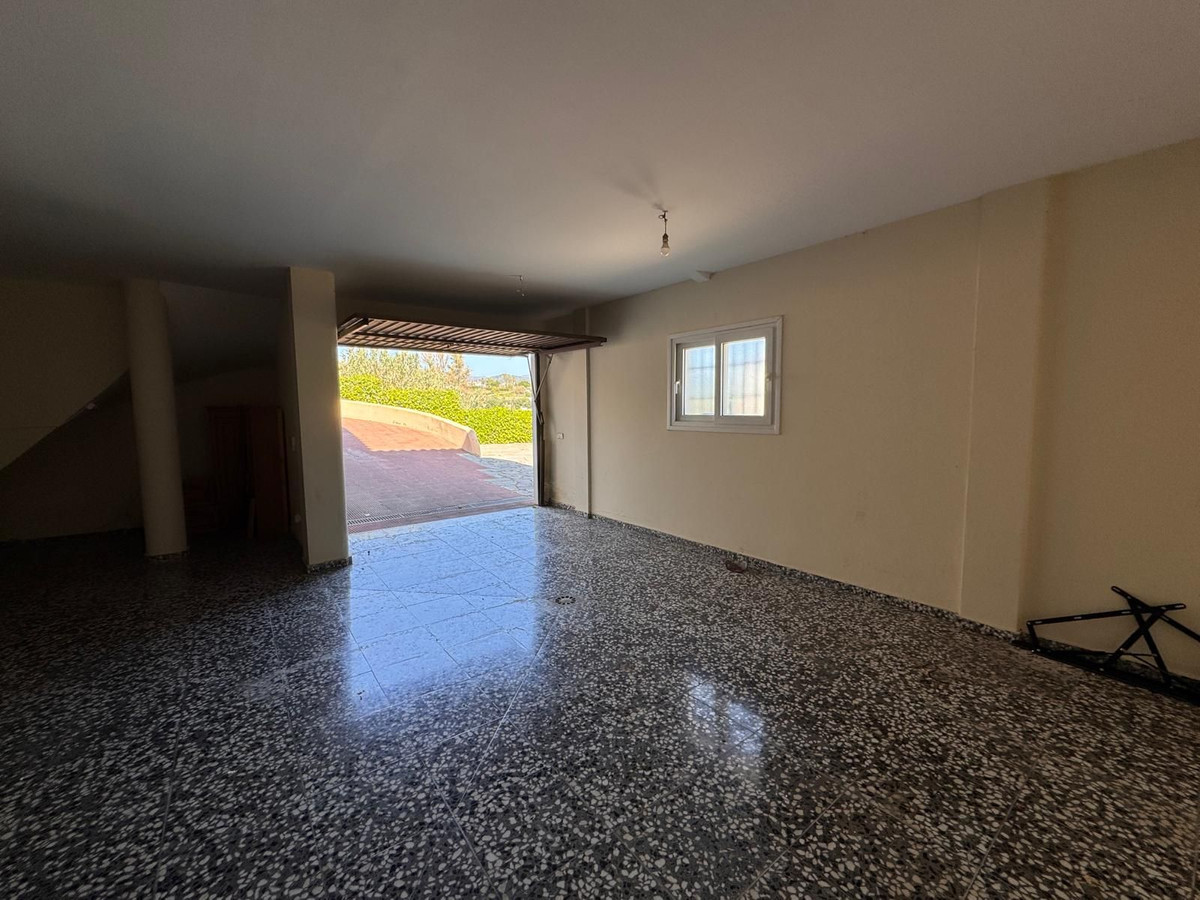 Huis te koop in Estepona | 4 slaapkamers H5336326