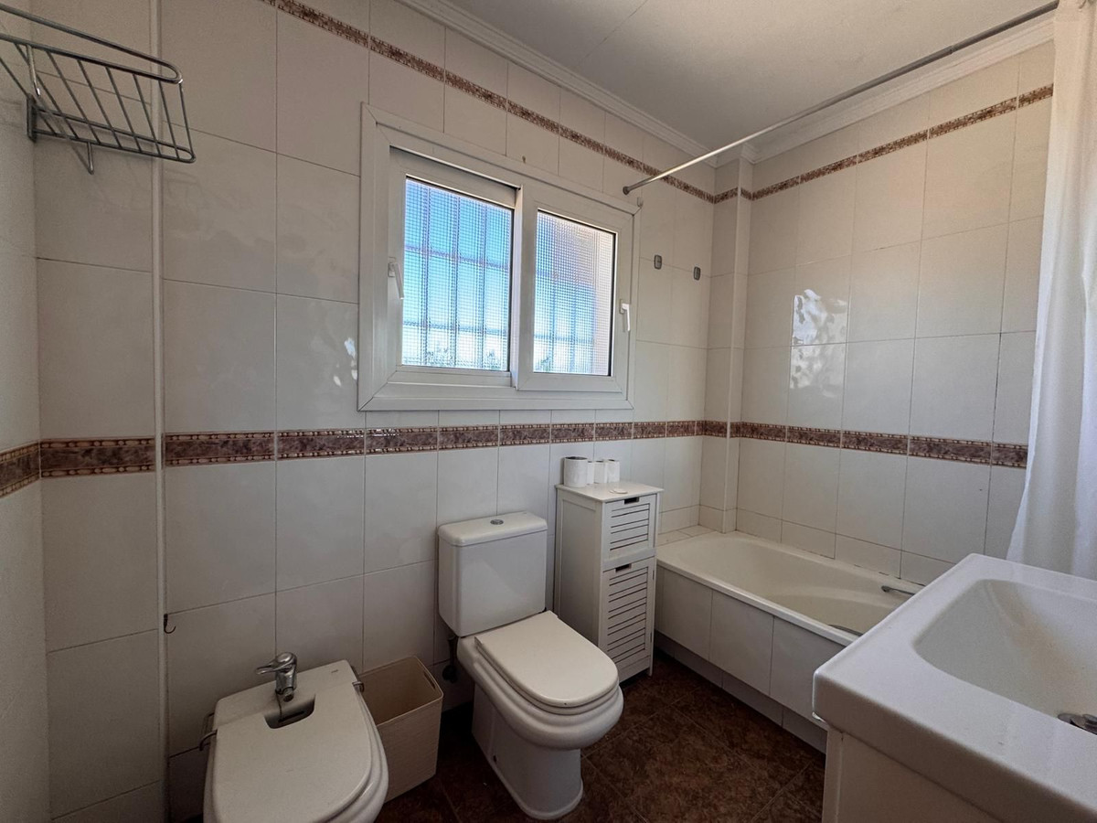 Huis te koop in Estepona | 4 slaapkamers H5336326