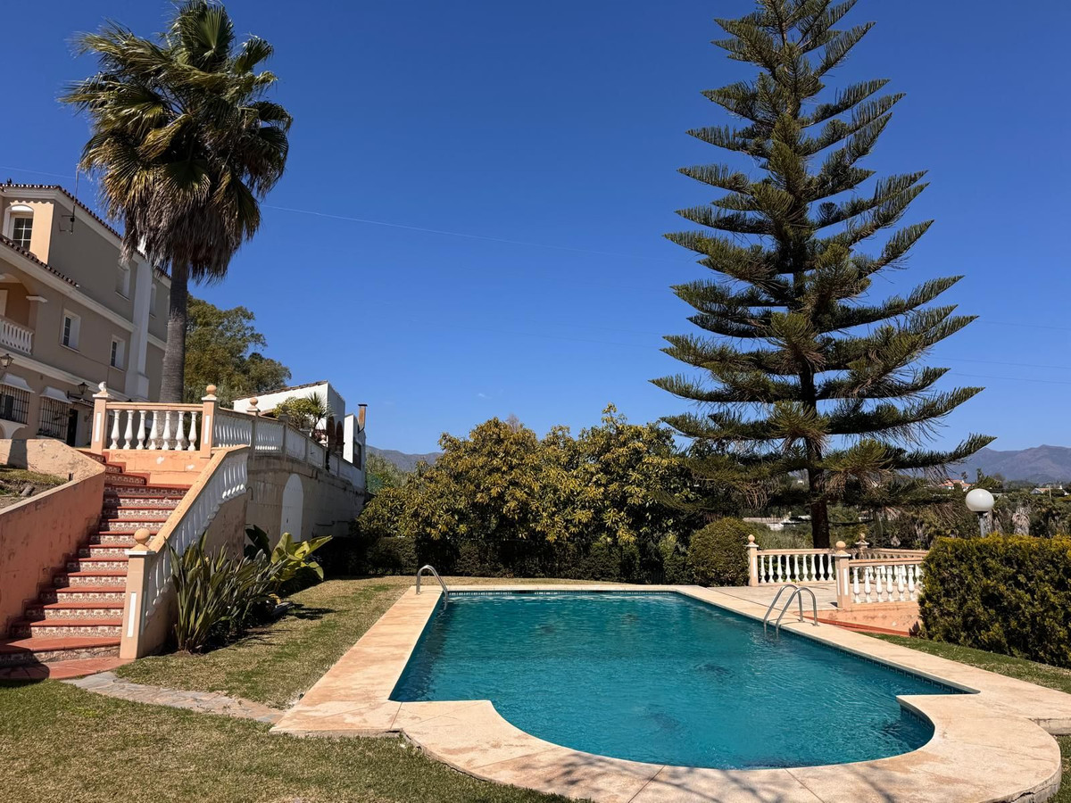 Huis te koop in Estepona | 4 slaapkamers H5336326
