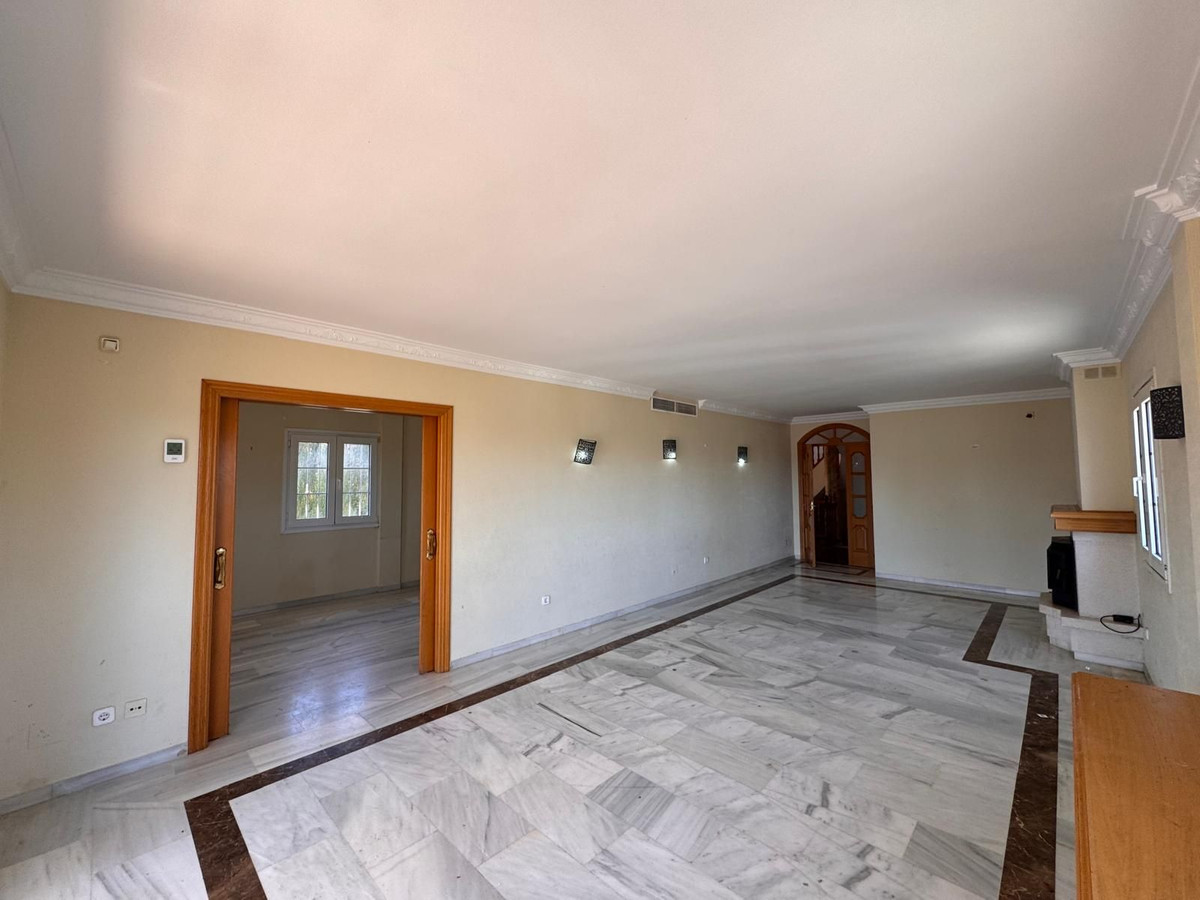 Huis te koop in Estepona | 4 slaapkamers H5336326