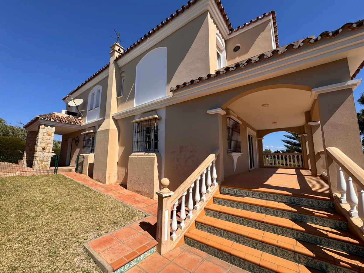 Huis te koop in Estepona | 4 slaapkamers H5336326