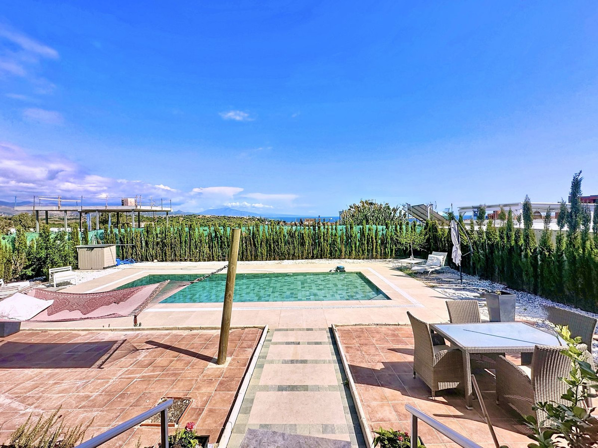 Huis te koop in Estepona | 3 slaapkamers H5336506