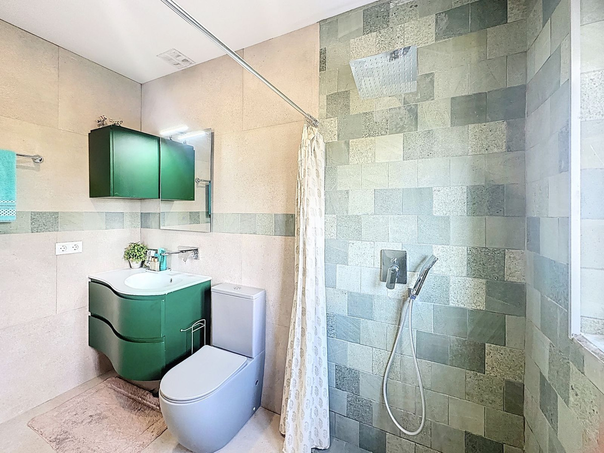 Huis te koop in Estepona | 3 slaapkamers H5336506