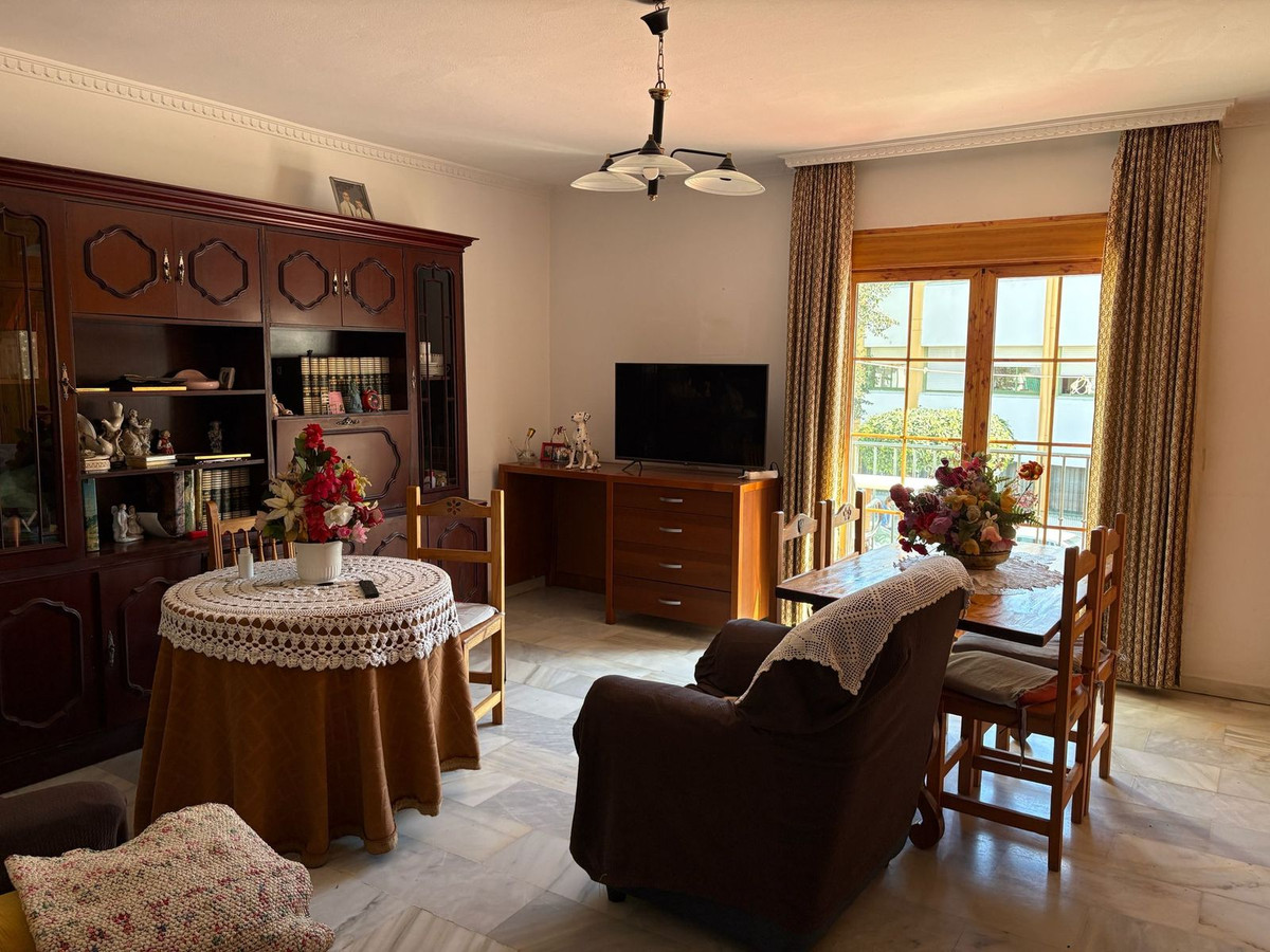 Huis te koop in Estepona | 5 slaapkamers H5337346