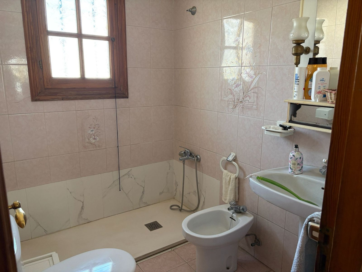 Huis te koop in Estepona | 5 slaapkamers H5337346