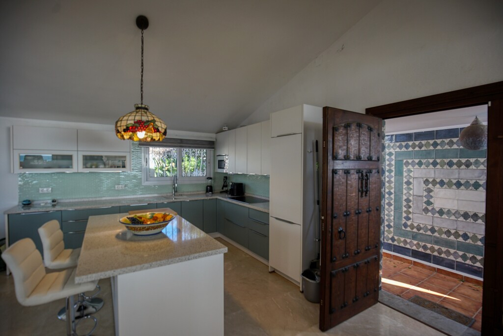 Huis te koop in Estepona | 3 slaapkamers H5337679