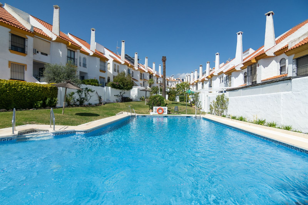 Huis te koop in Estepona | 3 slaapkamers H5338810