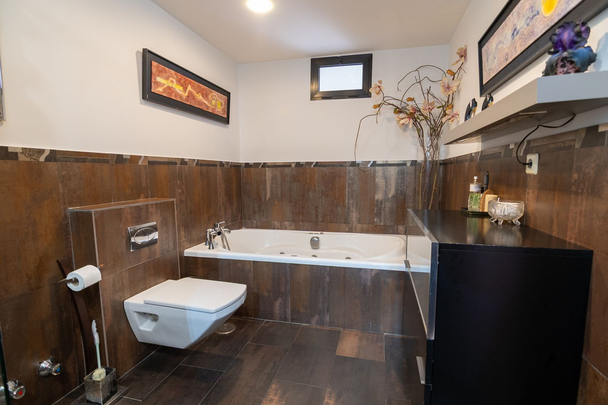 Huis te koop in Estepona | 3 slaapkamers H5338810