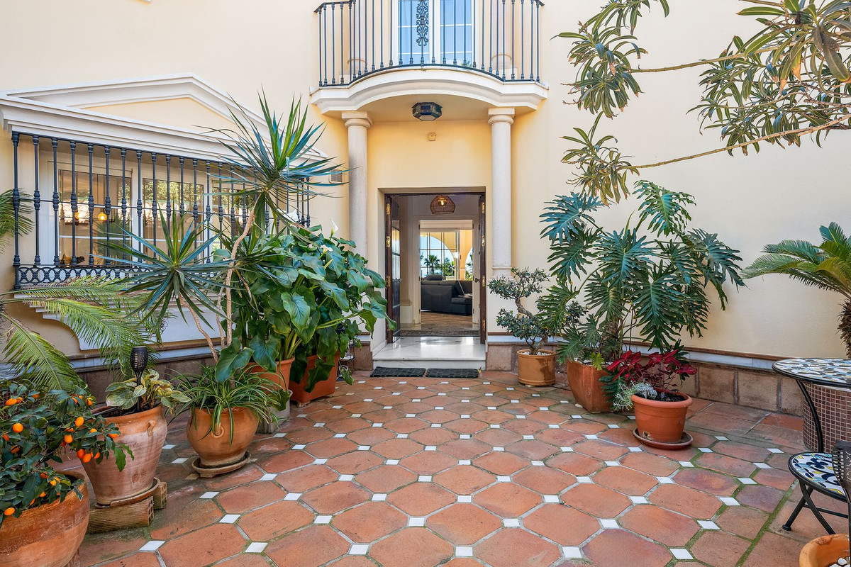 Huis te koop in Estepona | 3 slaapkamers H5340601