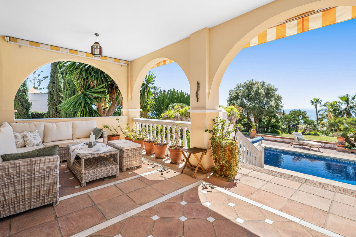 Huis te koop in Estepona | 3 slaapkamers H5340601