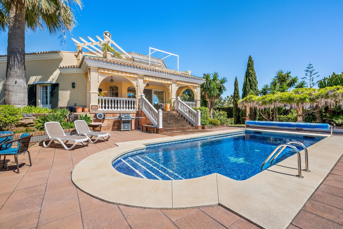 Huis te koop in Estepona | 3 slaapkamers H5340601