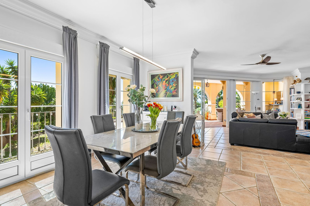 Huis te koop in Estepona | 3 slaapkamers H5340601