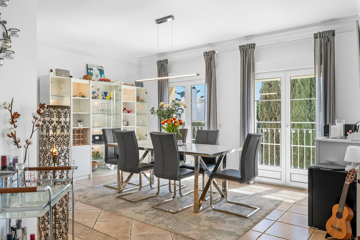 Huis te koop in Estepona | 3 slaapkamers H5340601