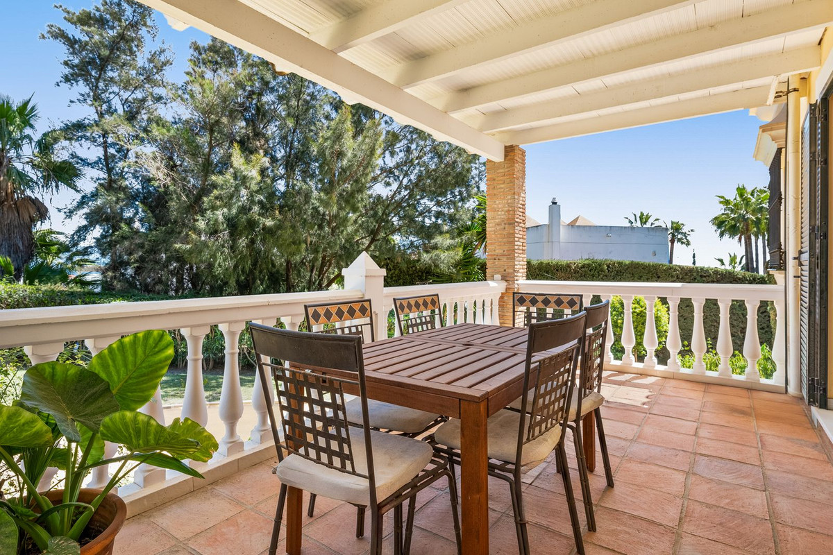 Huis te koop in Estepona | 3 slaapkamers H5340601