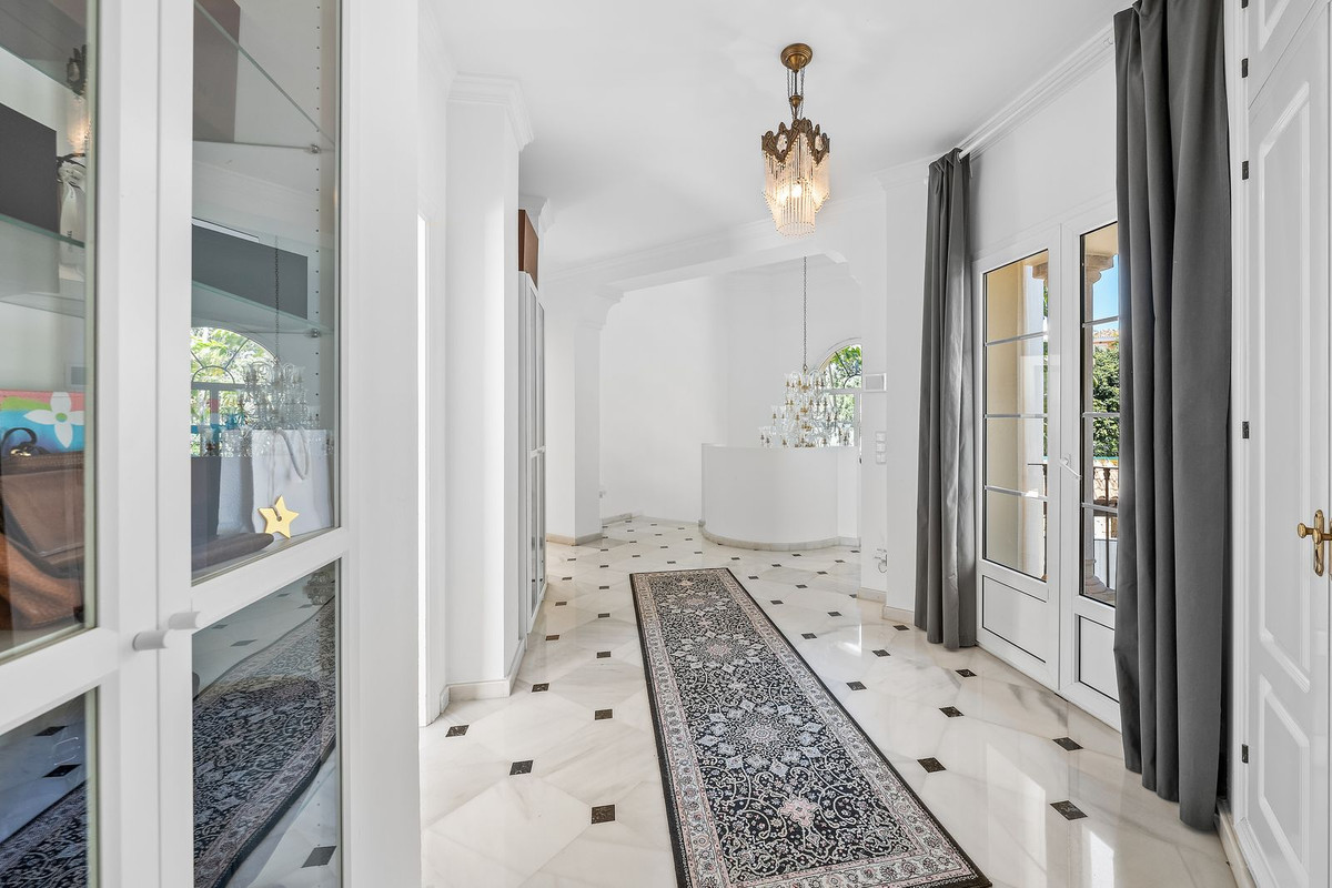 Huis te koop in Estepona | 3 slaapkamers H5340601