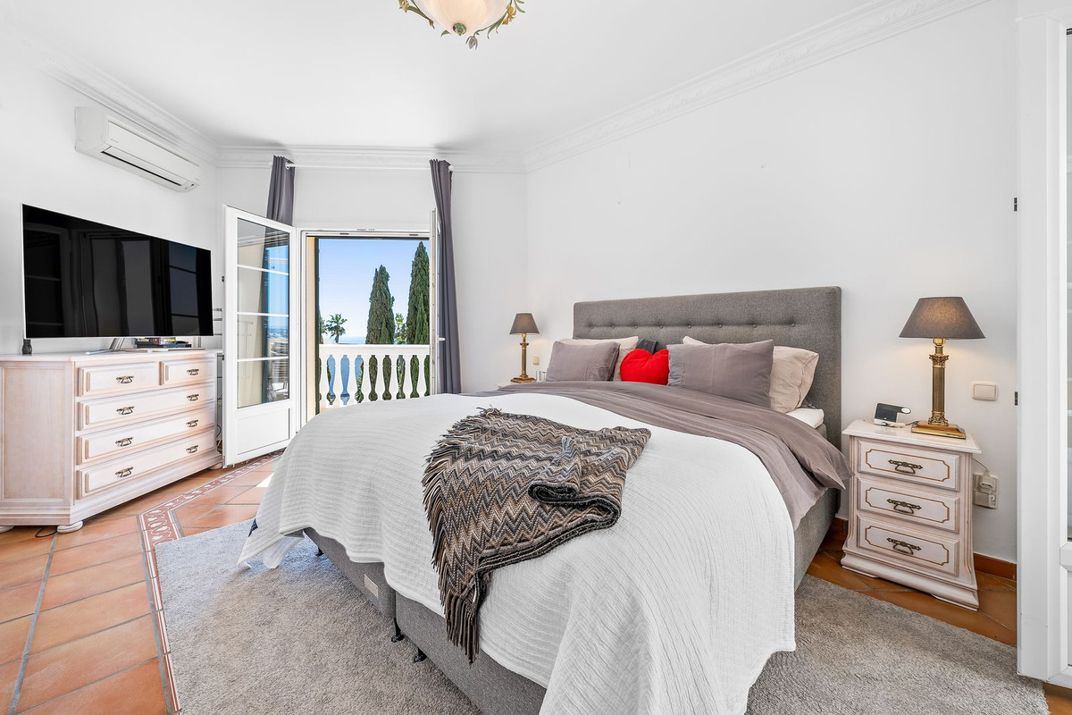 Huis te koop in Estepona | 3 slaapkamers H5340601